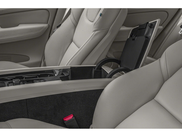 2018 Volvo XC60 Momentum