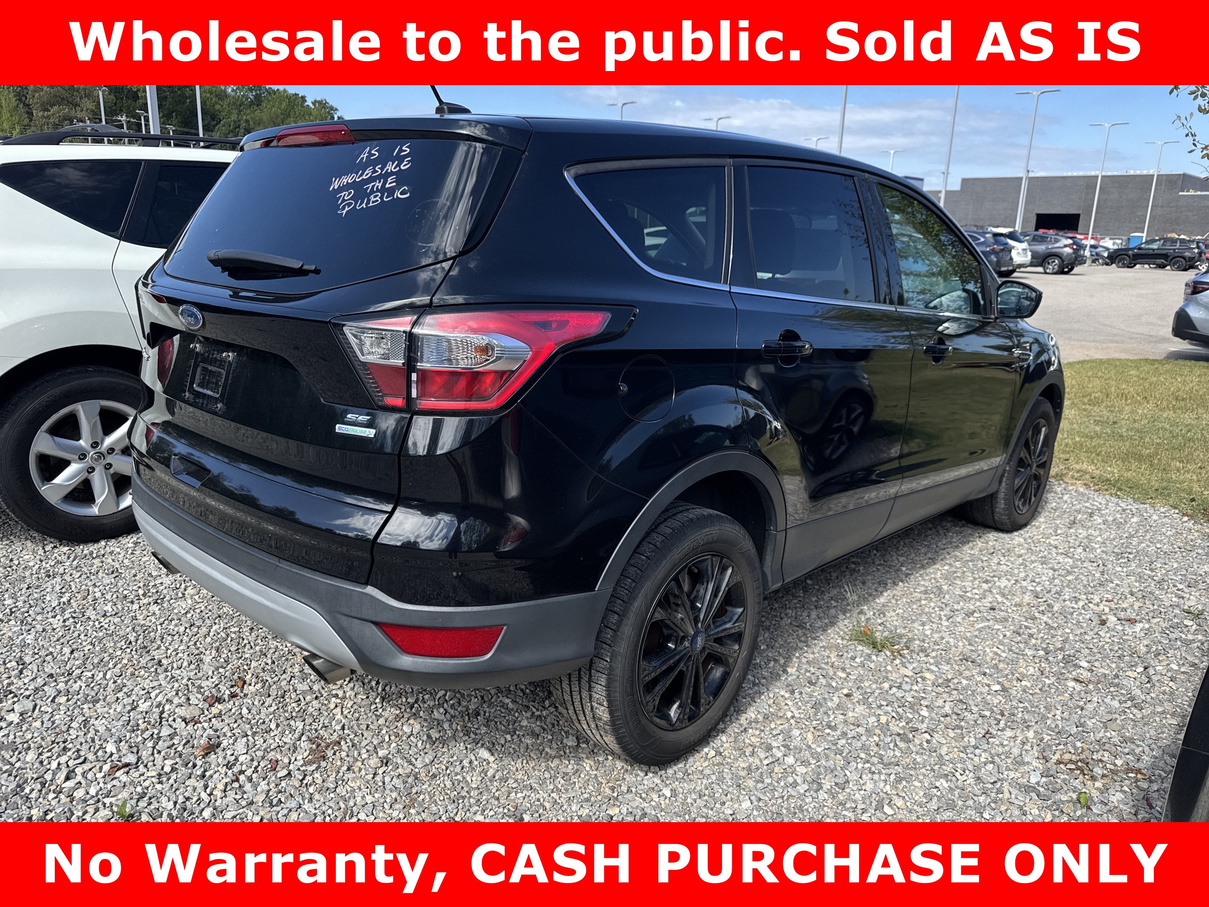 Used 2017 Ford Escape SE with VIN 1FMCU0GD1HUE50654 for sale in Memphis, TN