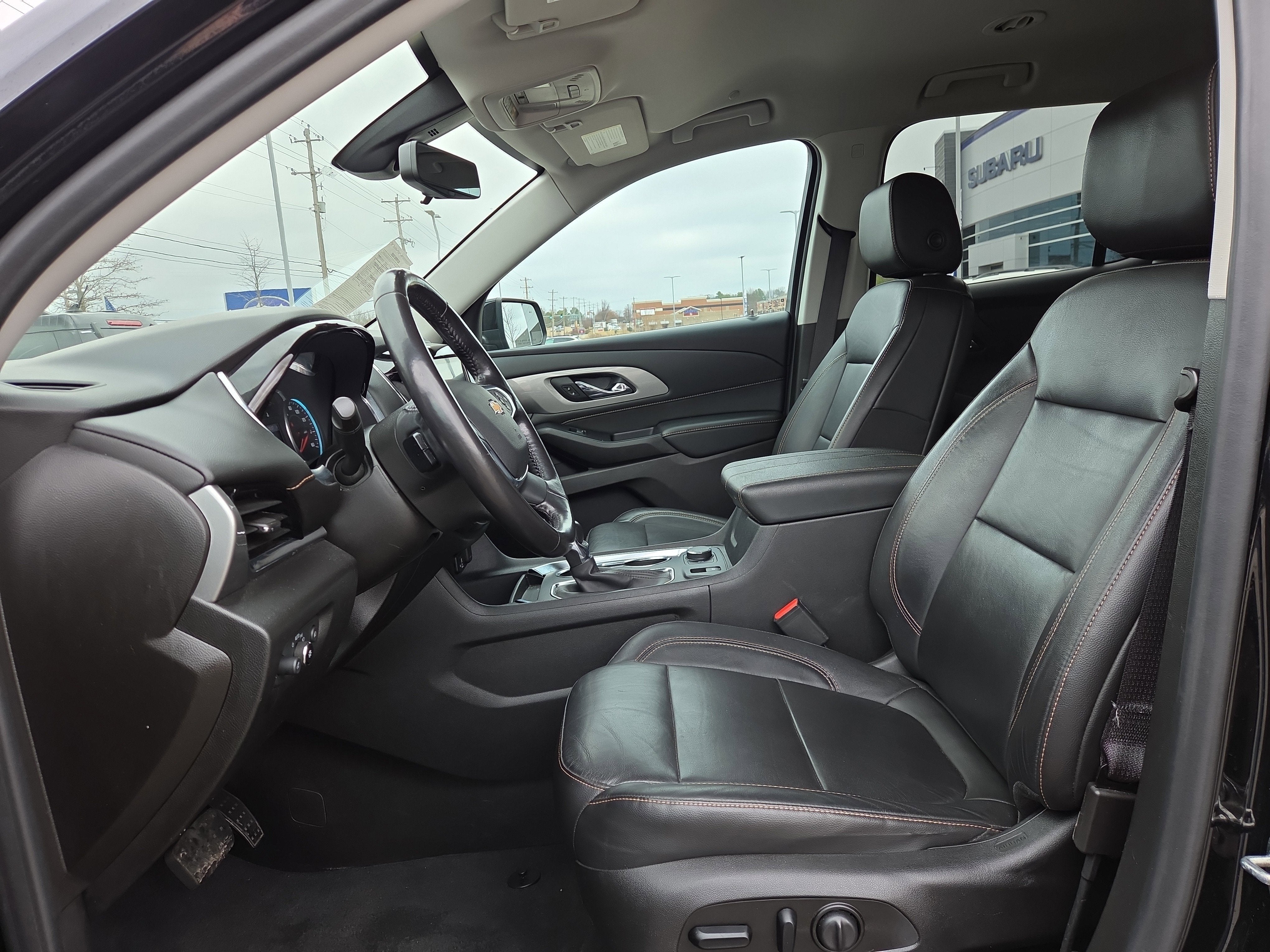 2021 Chevrolet Traverse LT Leather