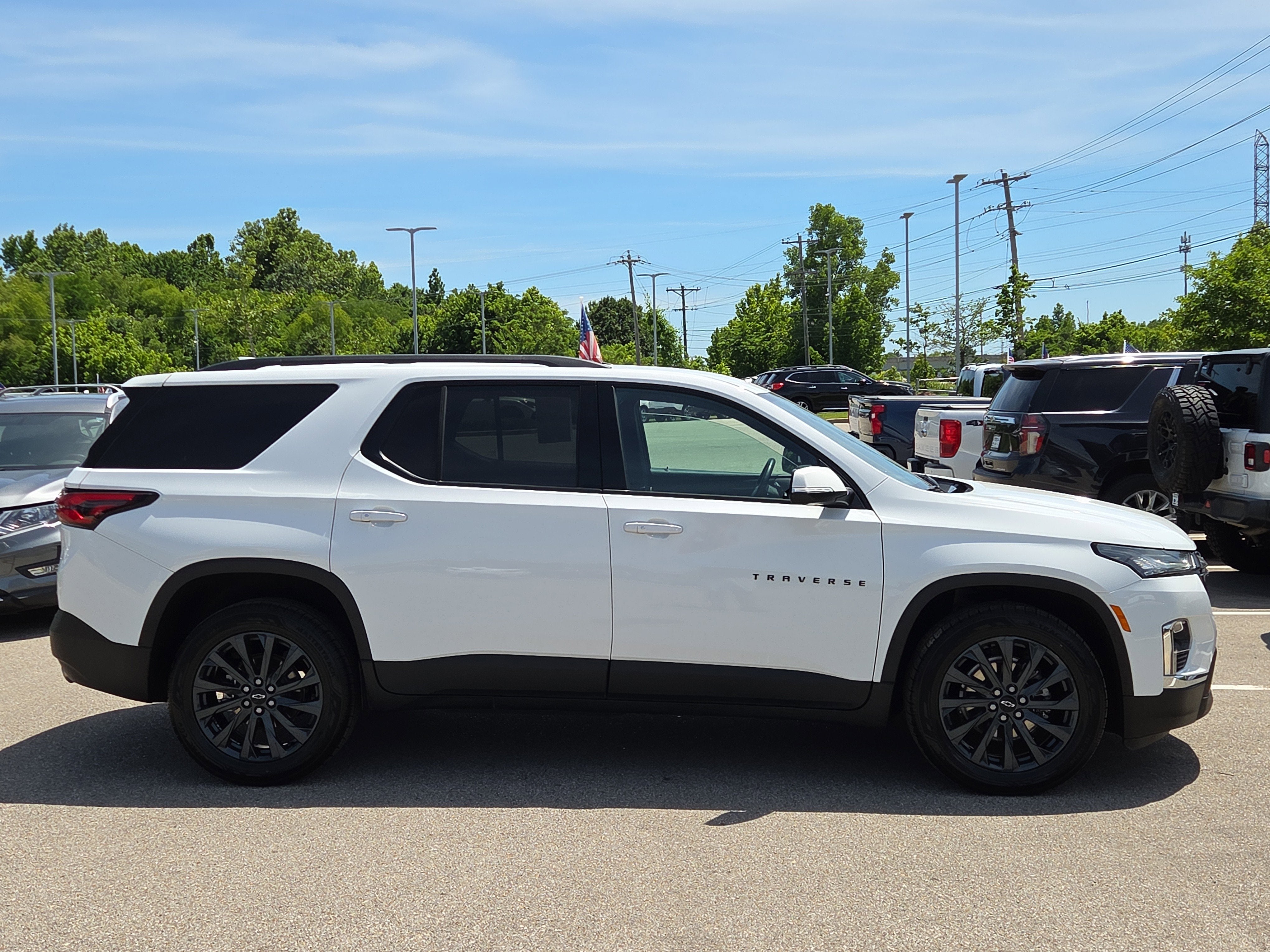 2023 Chevrolet Traverse RS