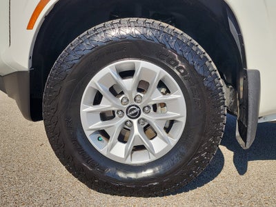 2024 Nissan Frontier SV