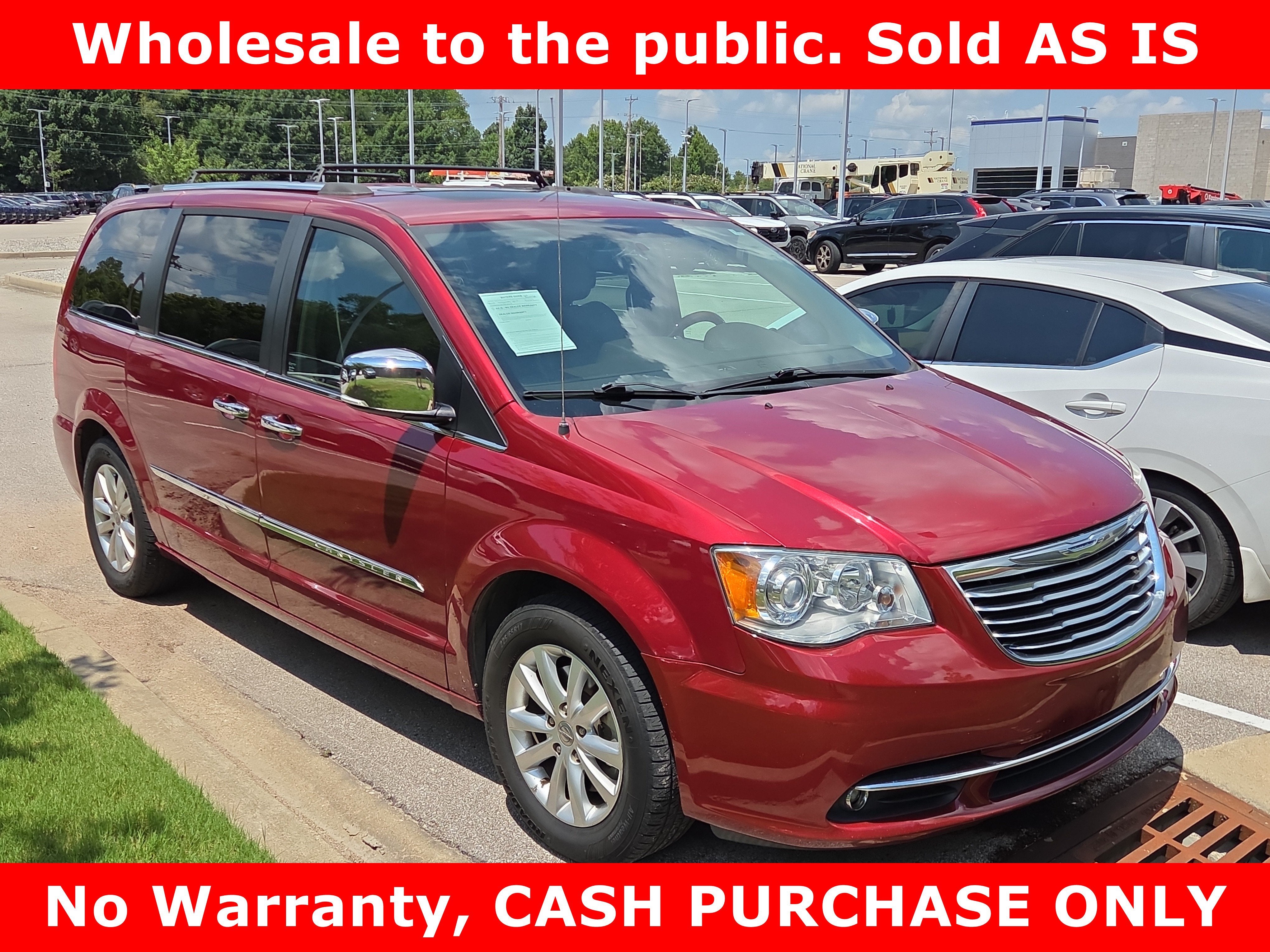 Used 2015 Chrysler Town & Country Limited Platinum with VIN 2C4RC1GG8FR710933 for sale in Memphis, TN