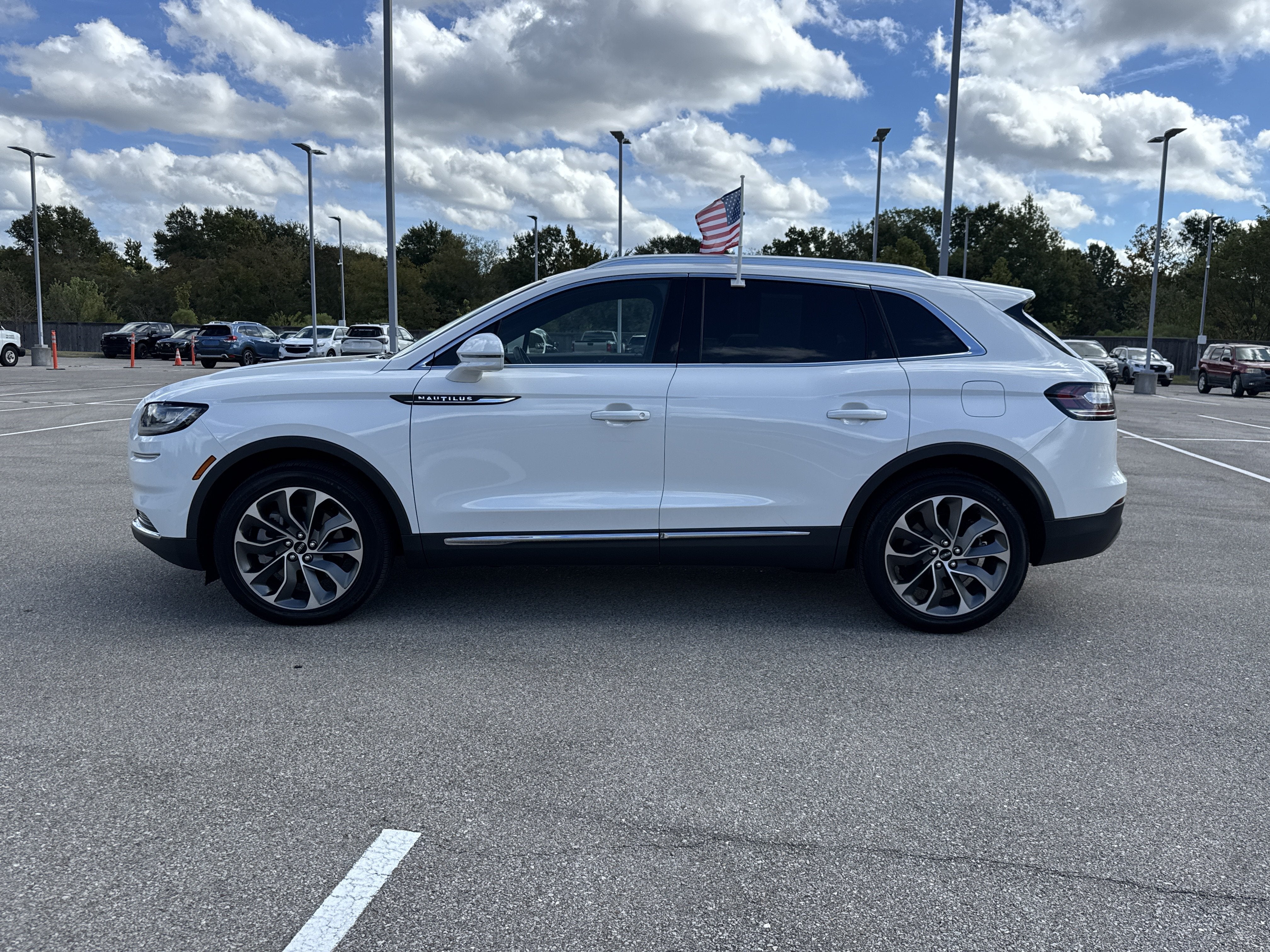 2023 Lincoln Nautilus Reserve