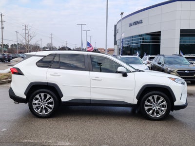 2020 Toyota RAV4 XLE Premium