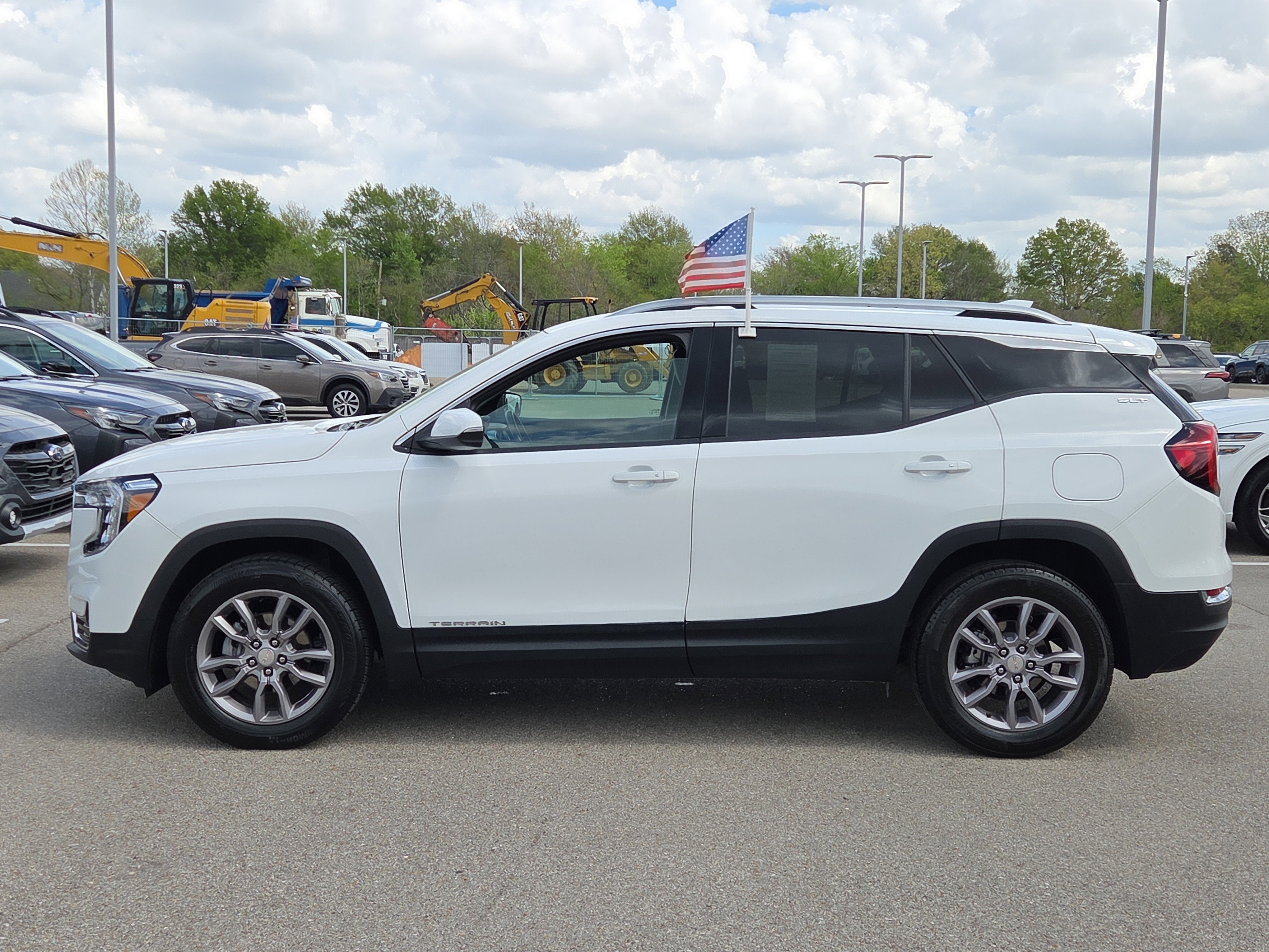 2024 GMC Terrain SLT