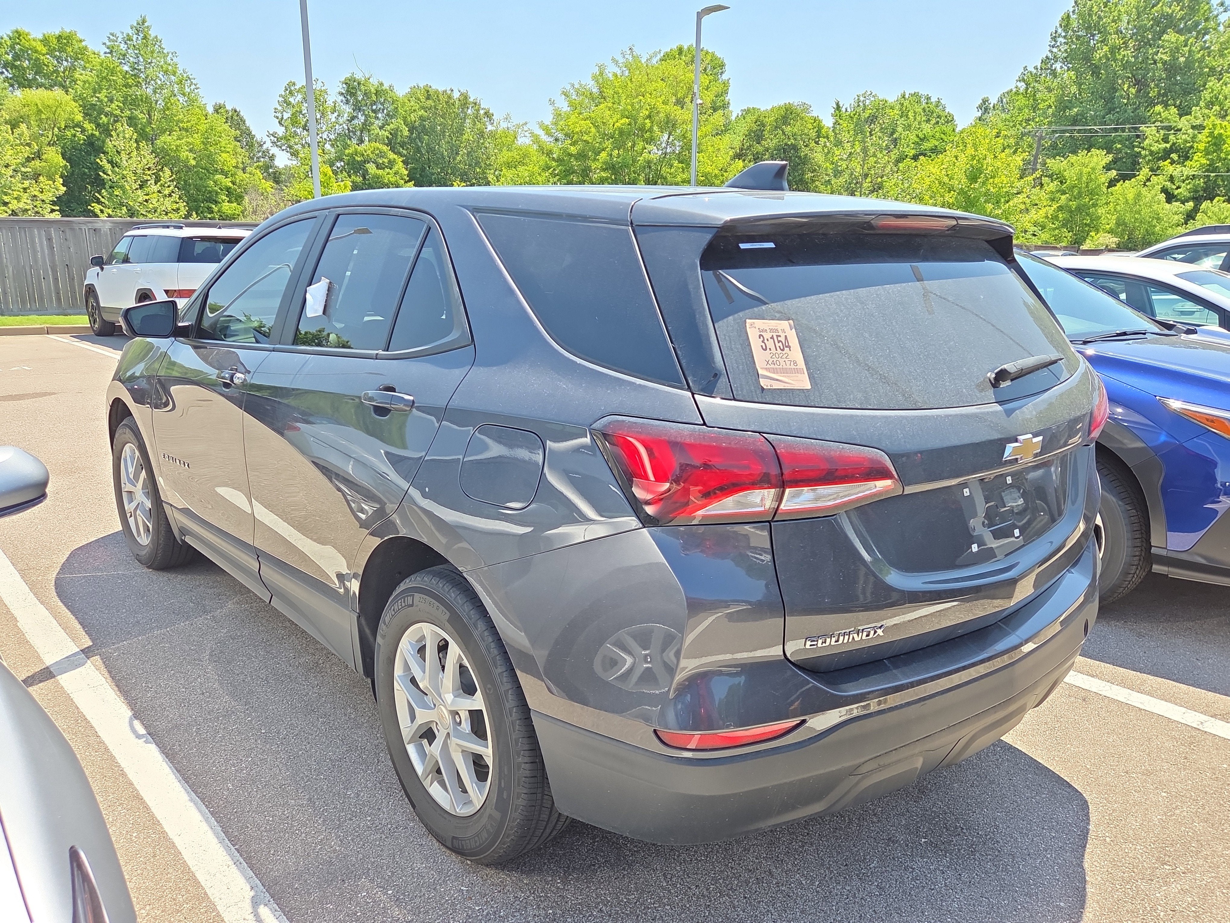 2022 Chevrolet Equinox LS