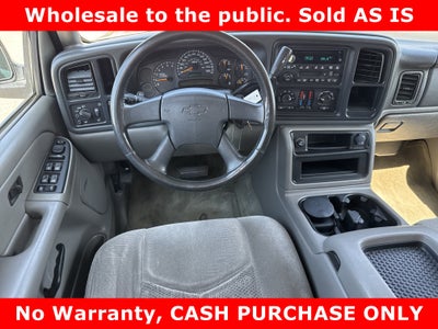 2004 Chevrolet Suburban LS
