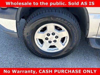 2004 Chevrolet Suburban LS