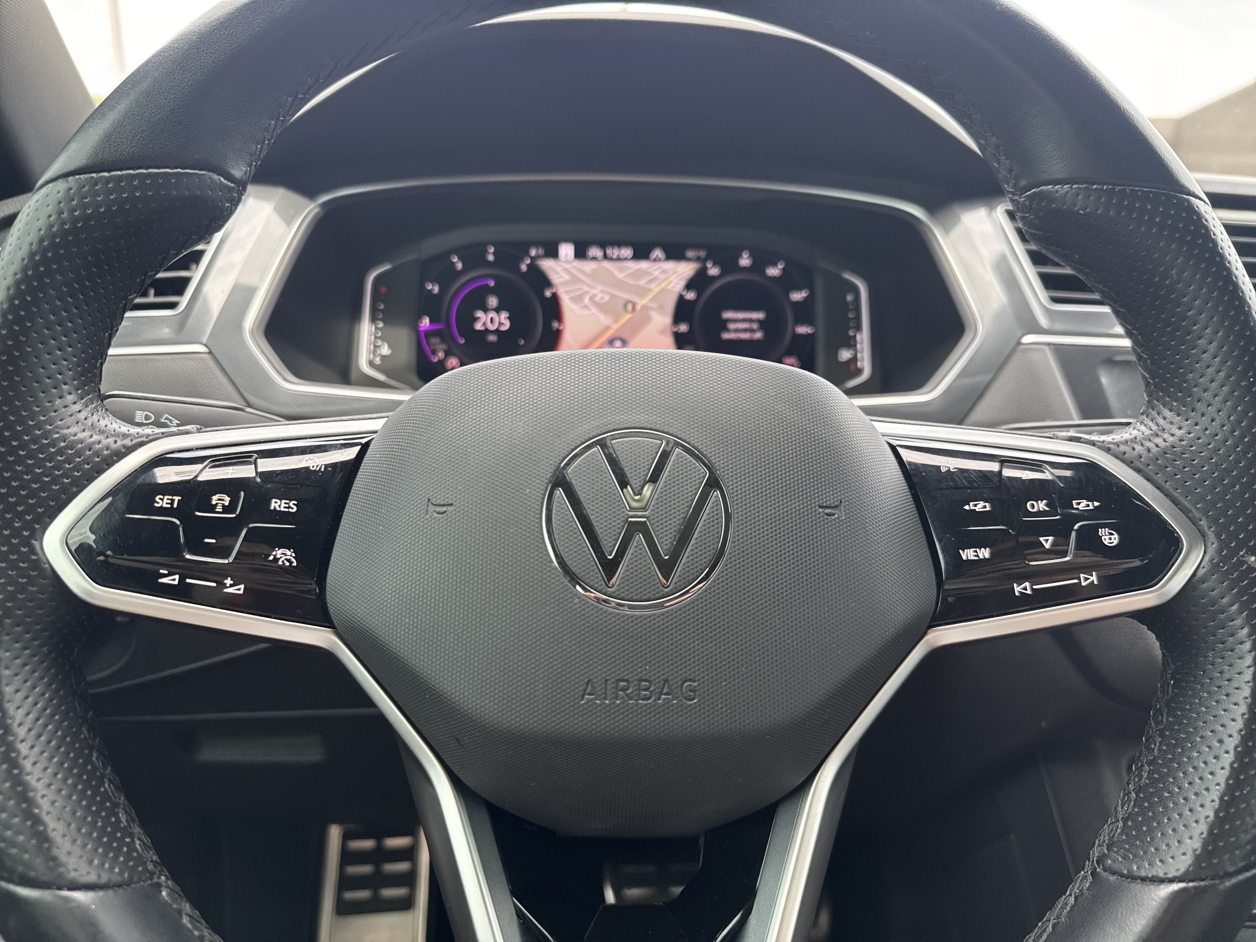 2022 Volkswagen Tiguan SEL R-Line