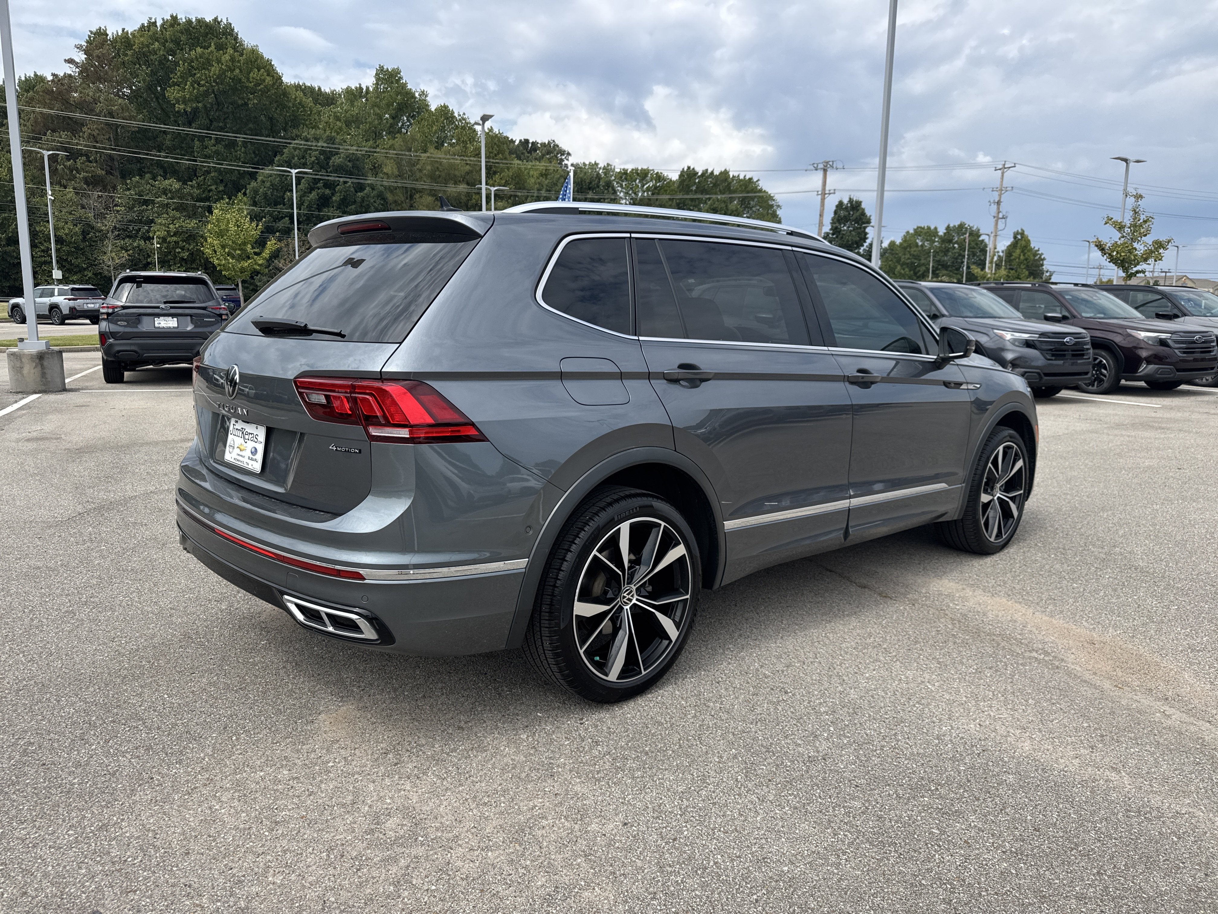 2022 Volkswagen Tiguan SEL R-Line