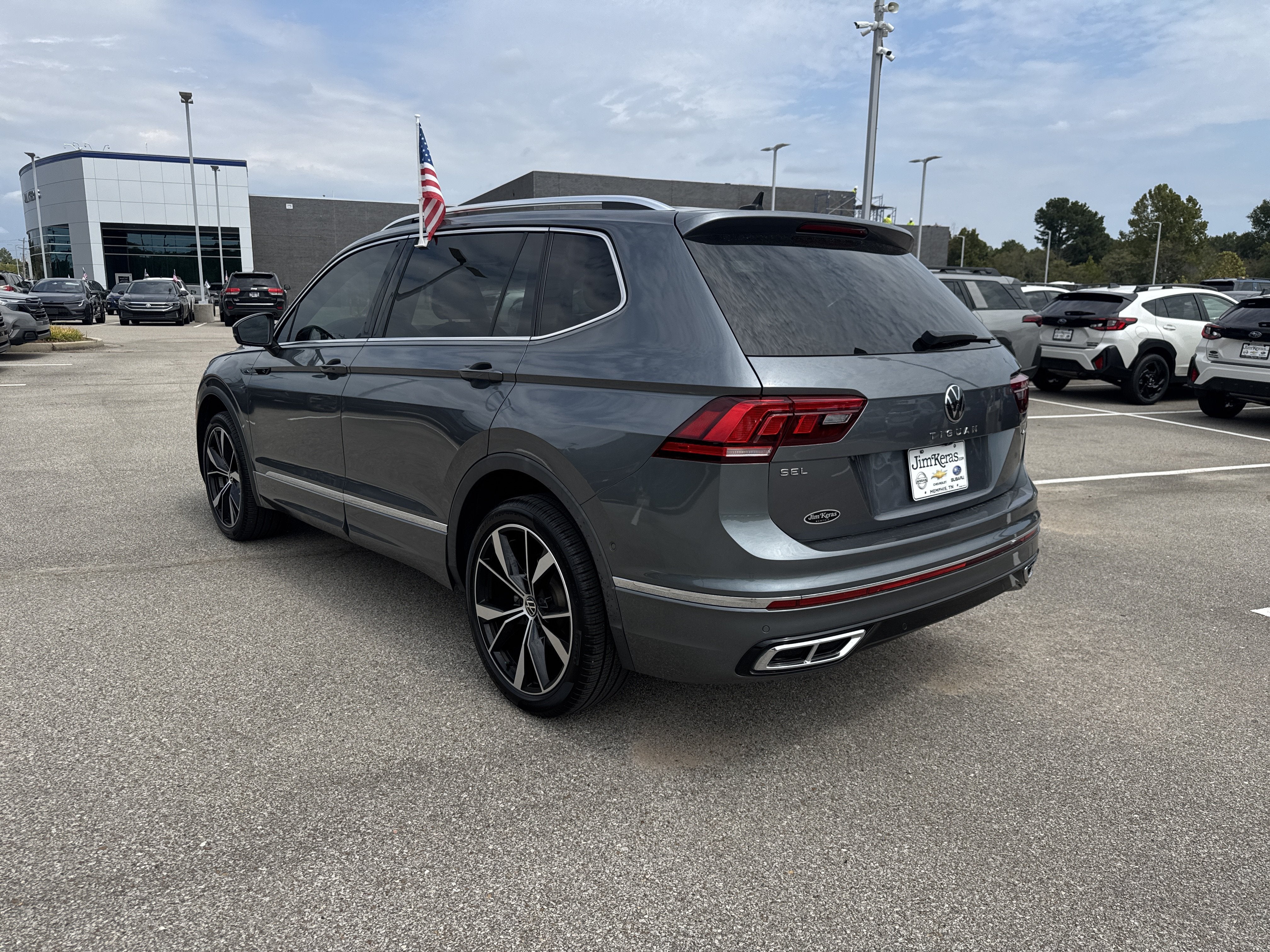 2022 Volkswagen Tiguan SEL R-Line
