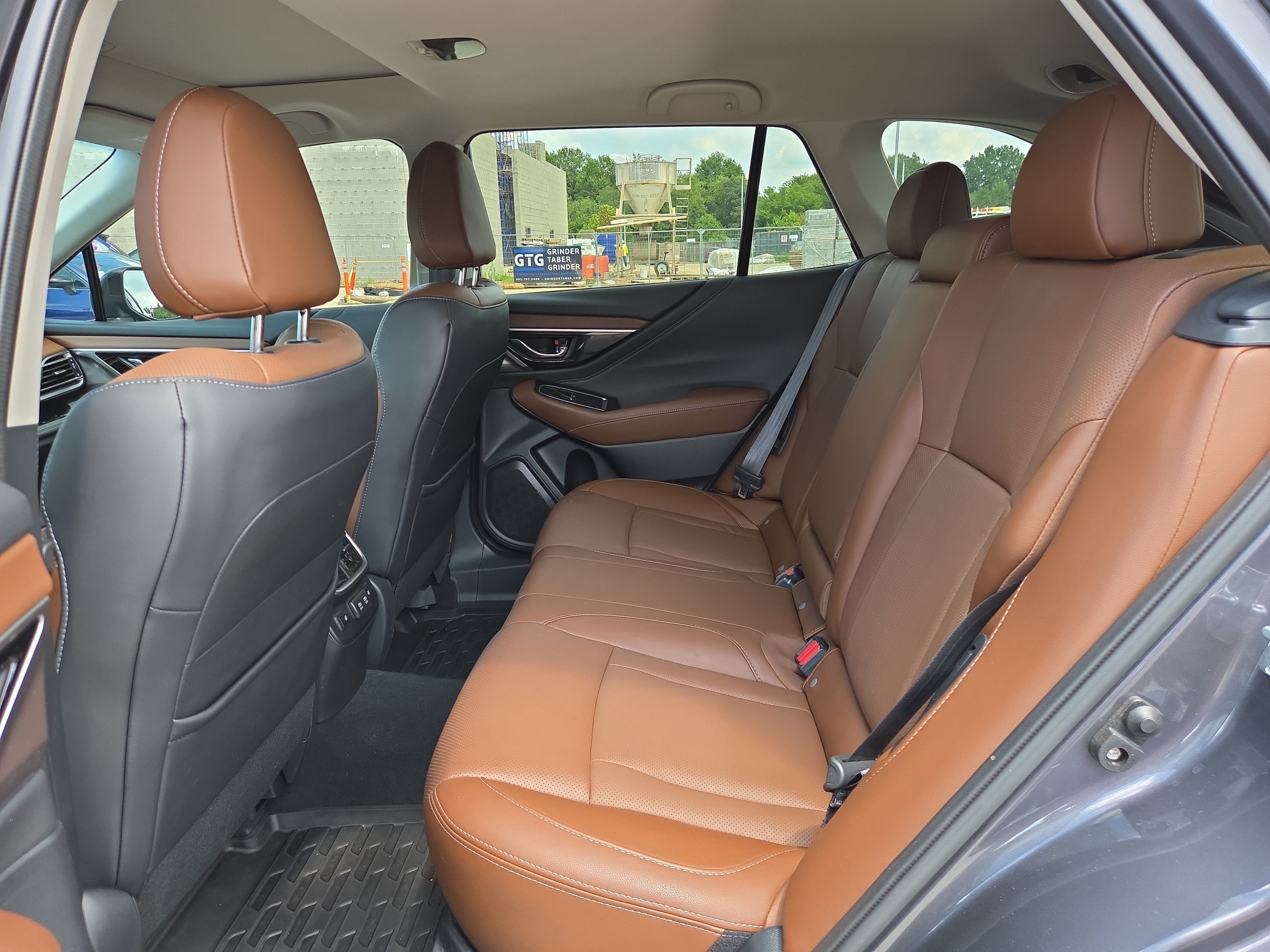 2022 Subaru Outback Touring XT
