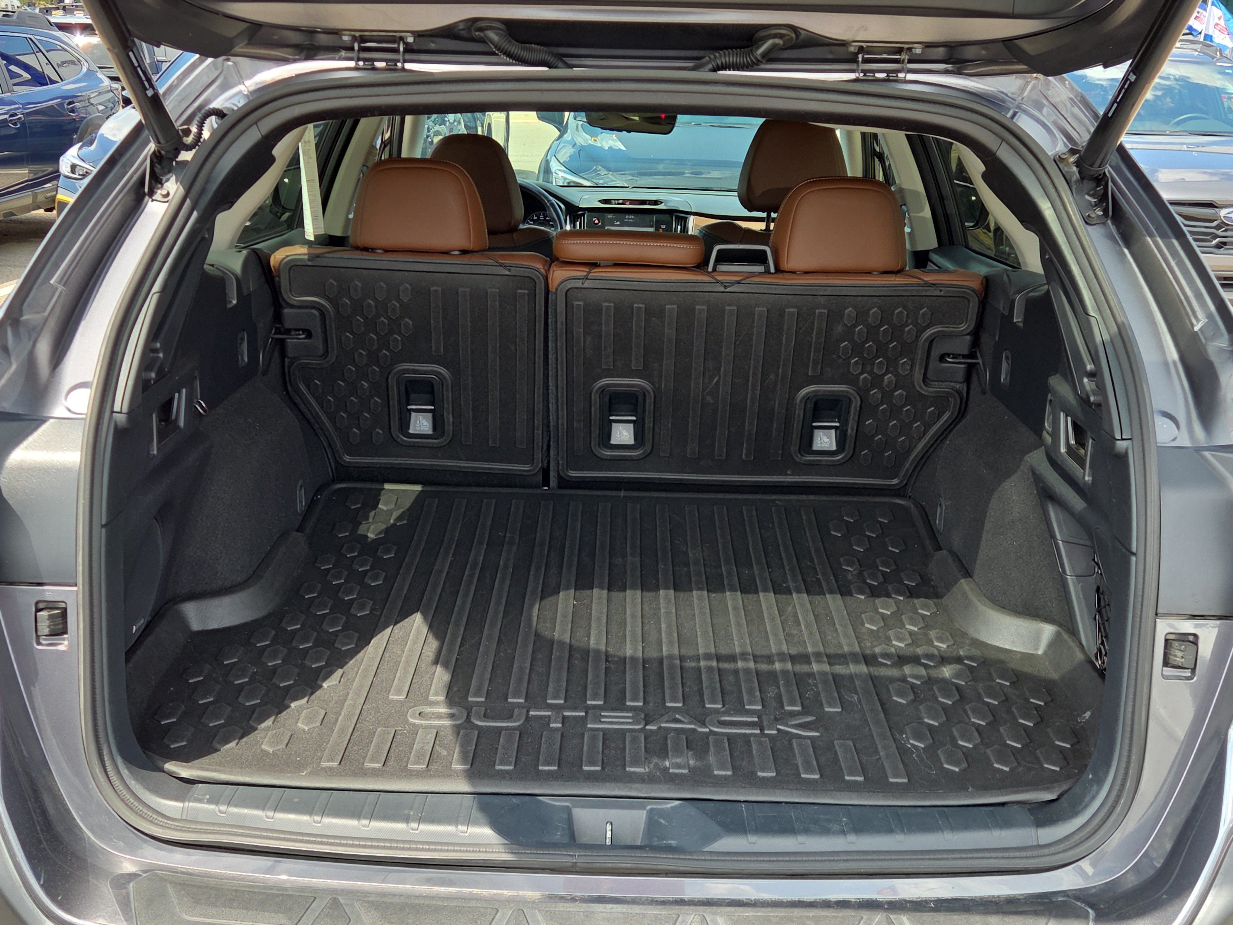 2022 Subaru Outback Touring XT