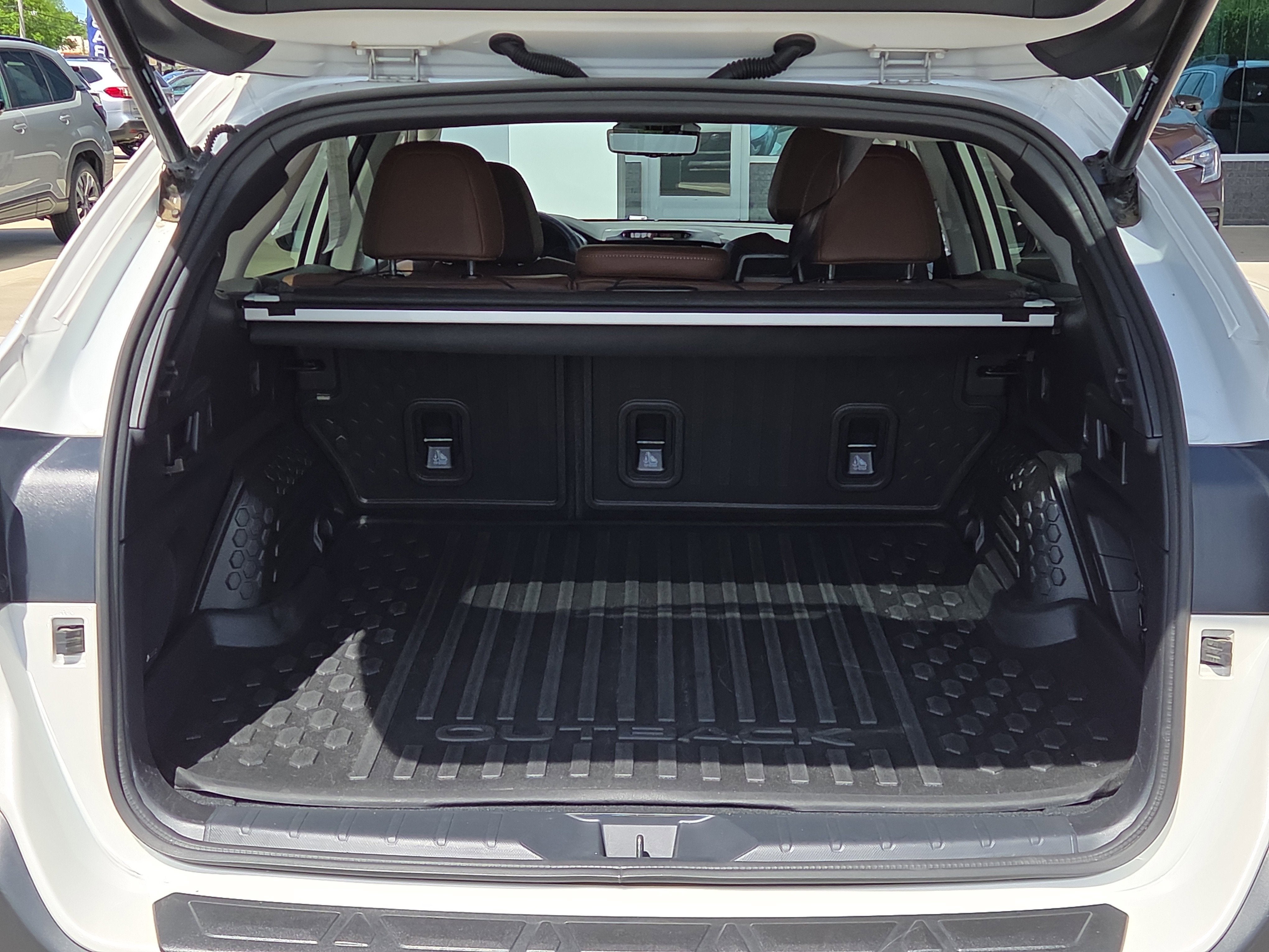2023 Subaru Outback Touring XT