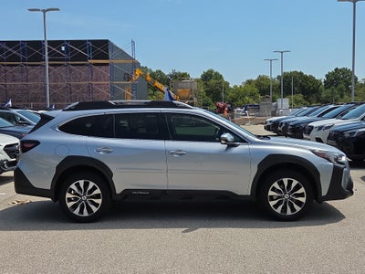 2025 Subaru Outback Touring XT