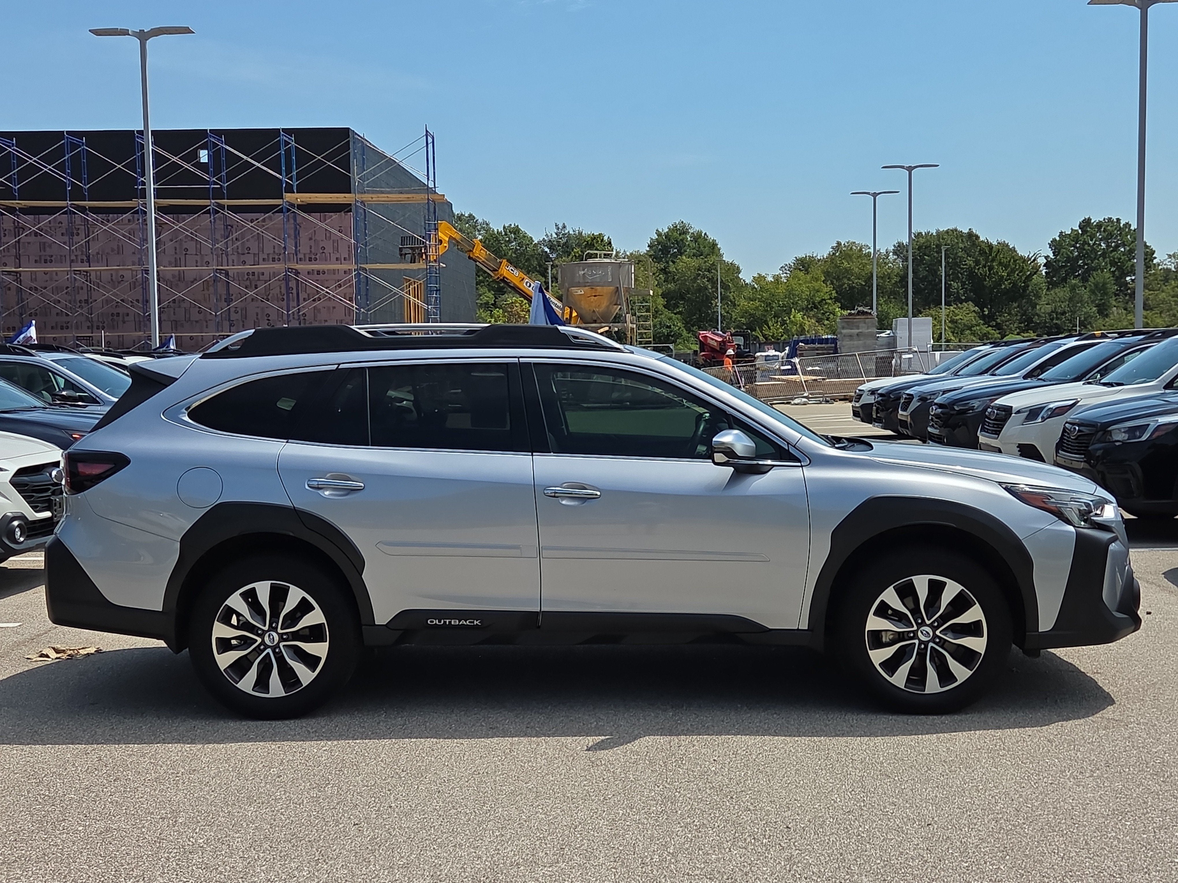 2025 Subaru Outback Touring XT