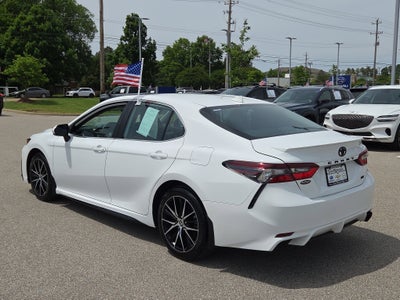 2024 Toyota Camry SE