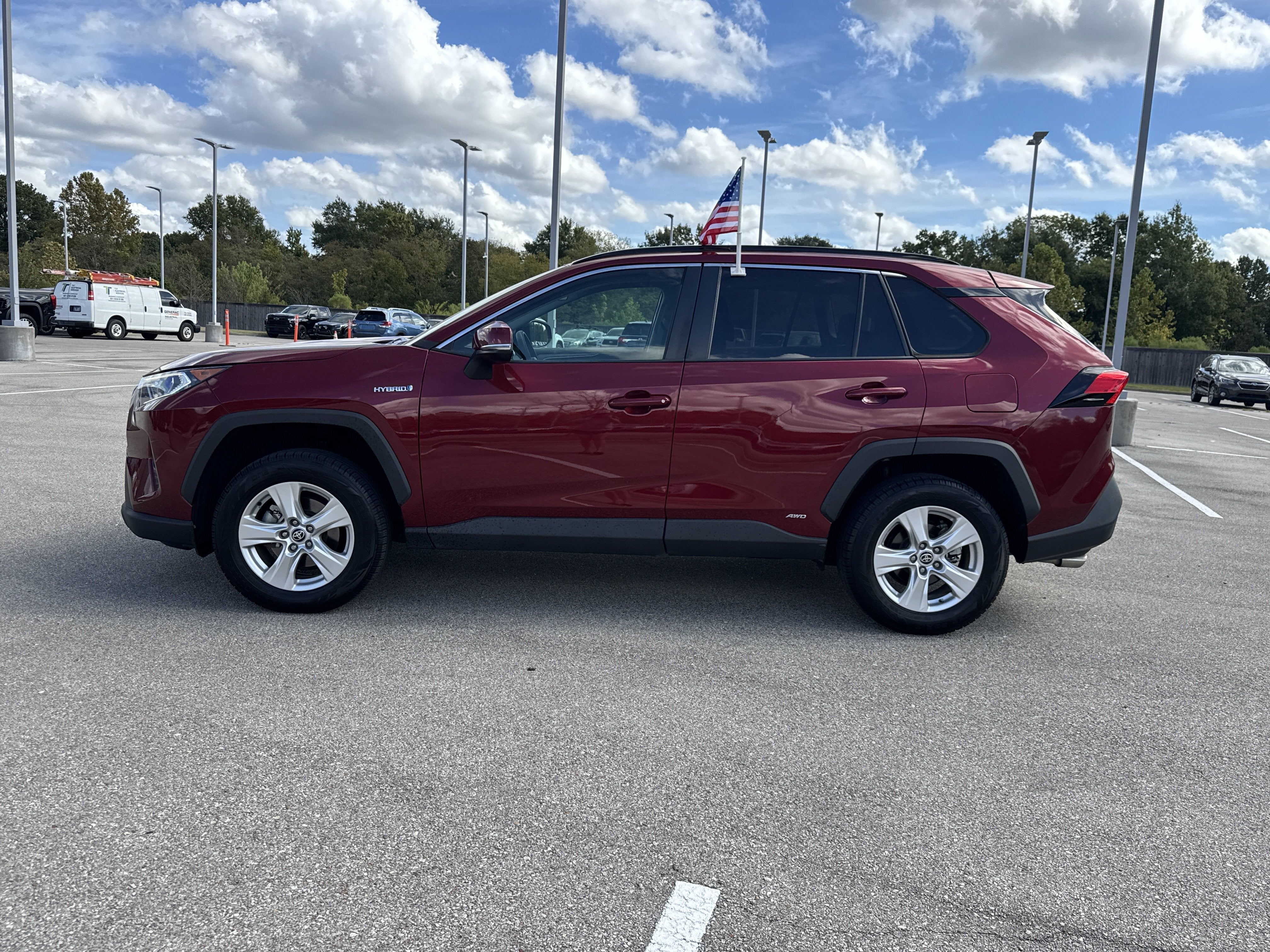 2021 Toyota RAV4 Hybrid XLE