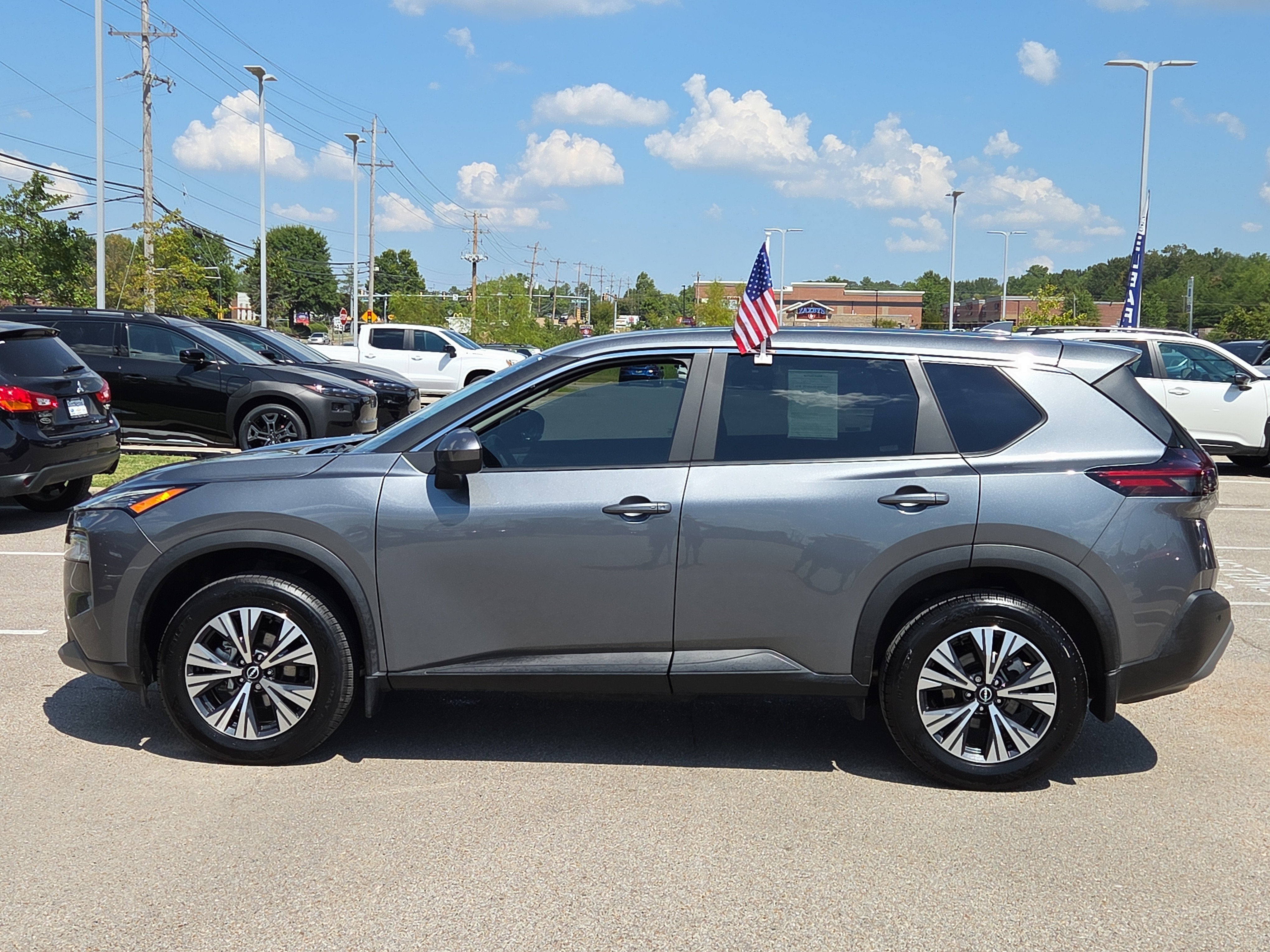 2023 Nissan Rogue SV