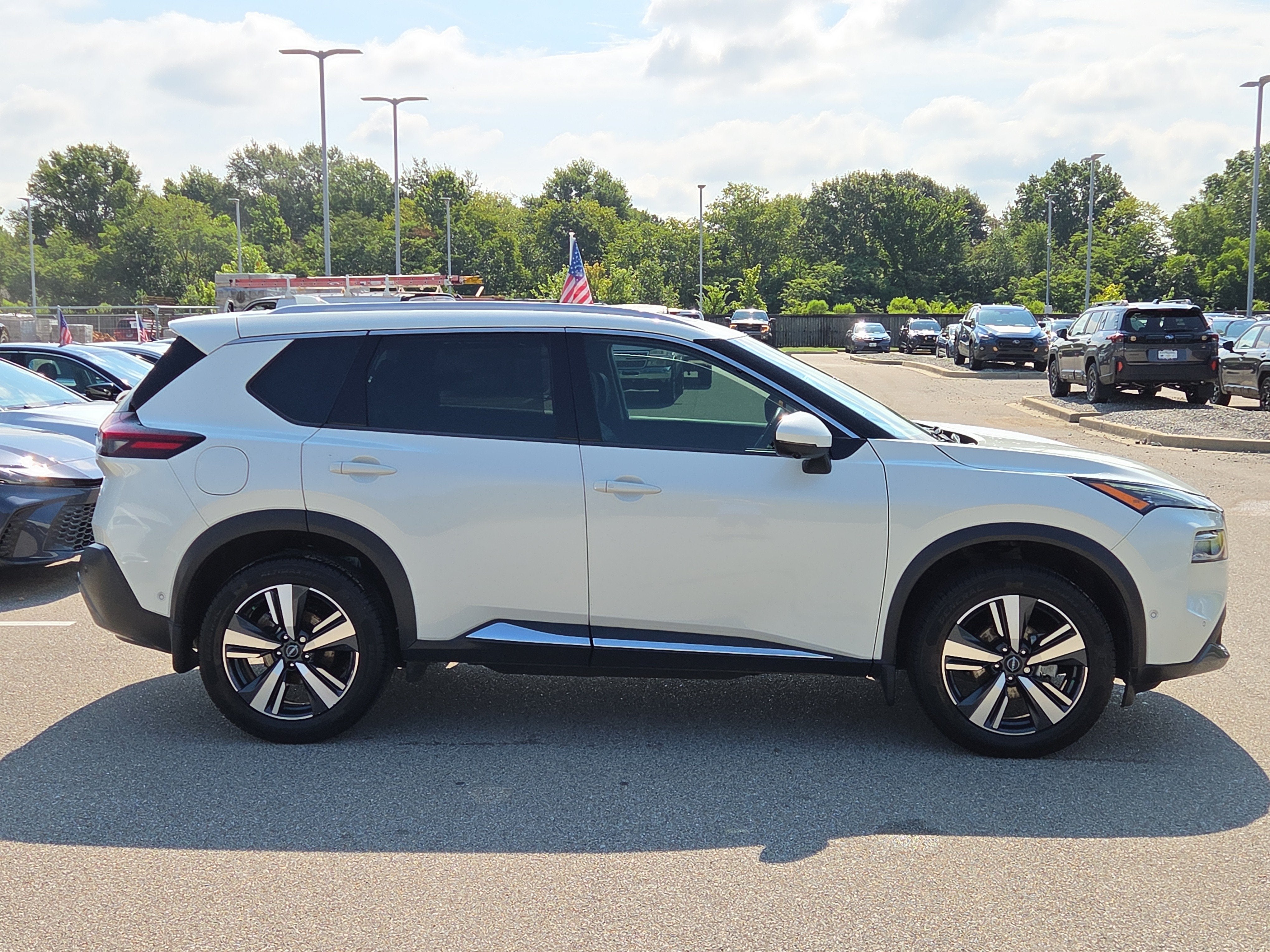 2023 Nissan Rogue SL