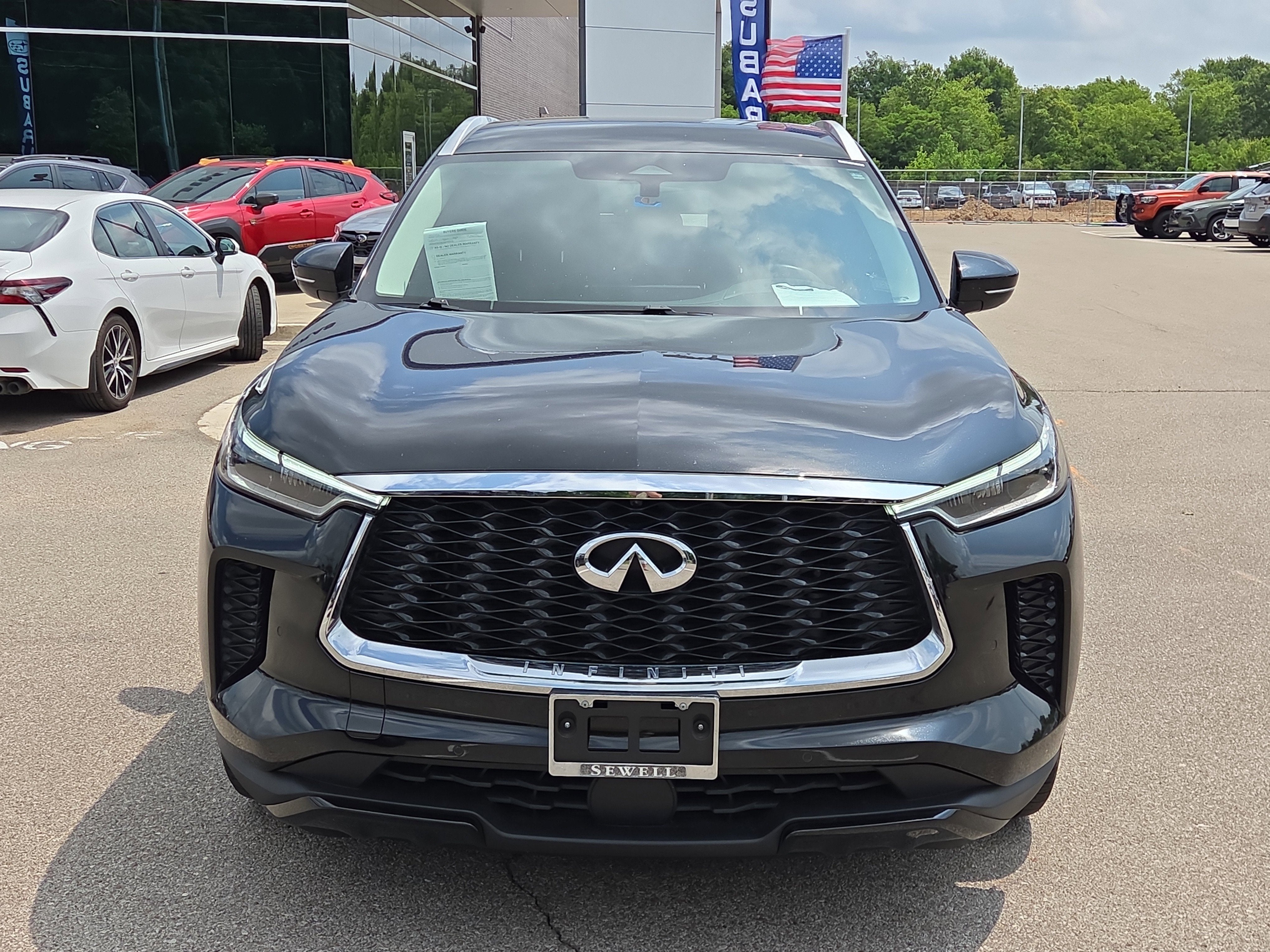 2023 INFINITI QX60 LUXE
