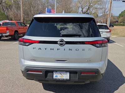 2025 Nissan Pathfinder SV