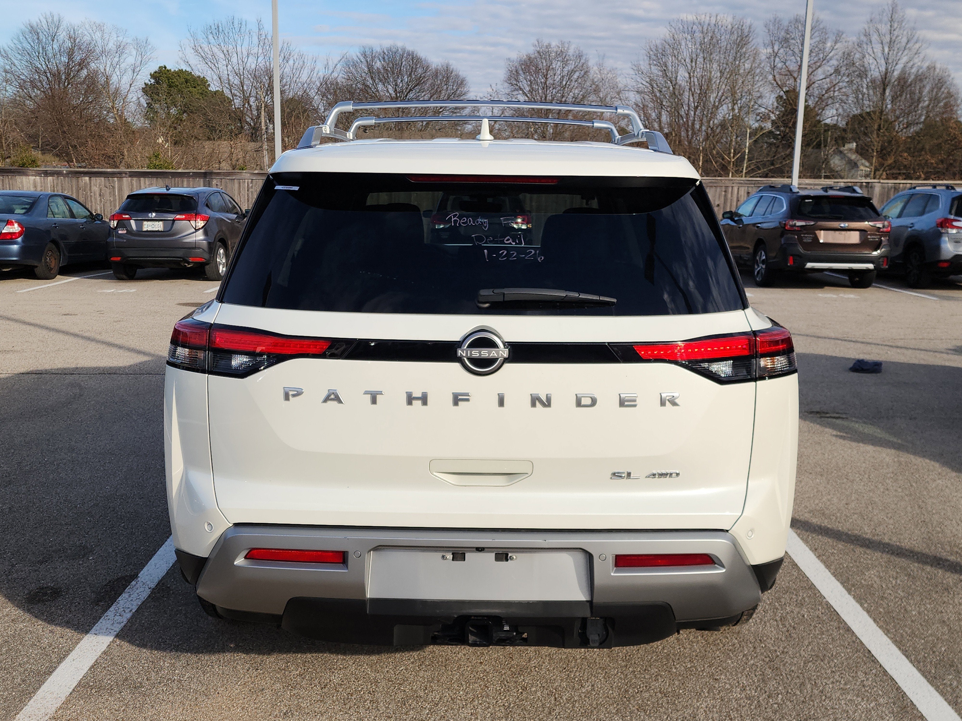 2024 Nissan Pathfinder SL