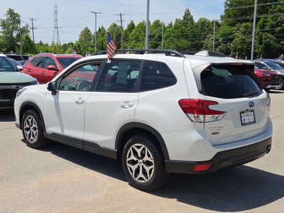 2023 Subaru Forester Premium
