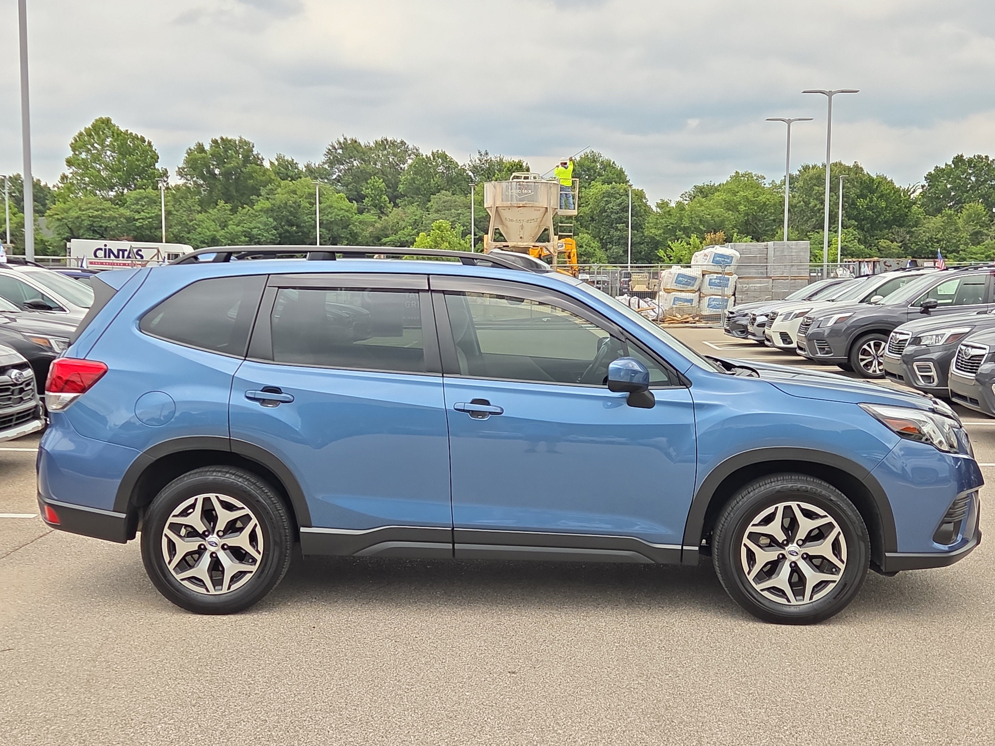 2023 Subaru Forester Premium