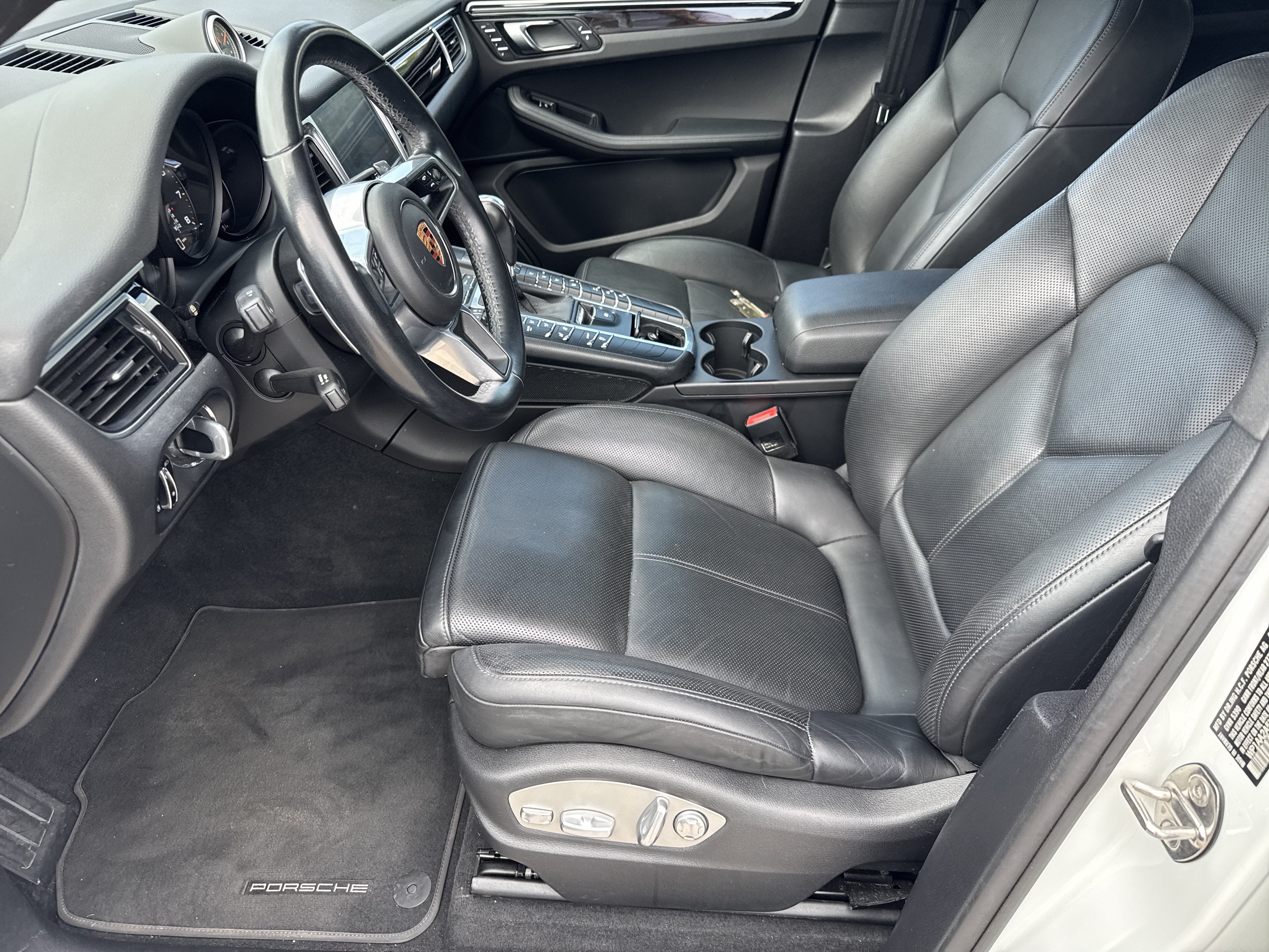 2018 Porsche Macan AWD