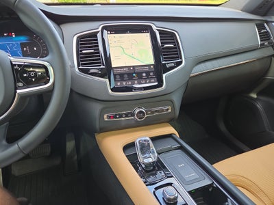 2024 Volvo XC90 Ultimate Bright Theme