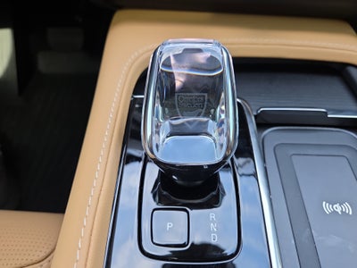 2024 Volvo XC90 Ultimate Bright Theme