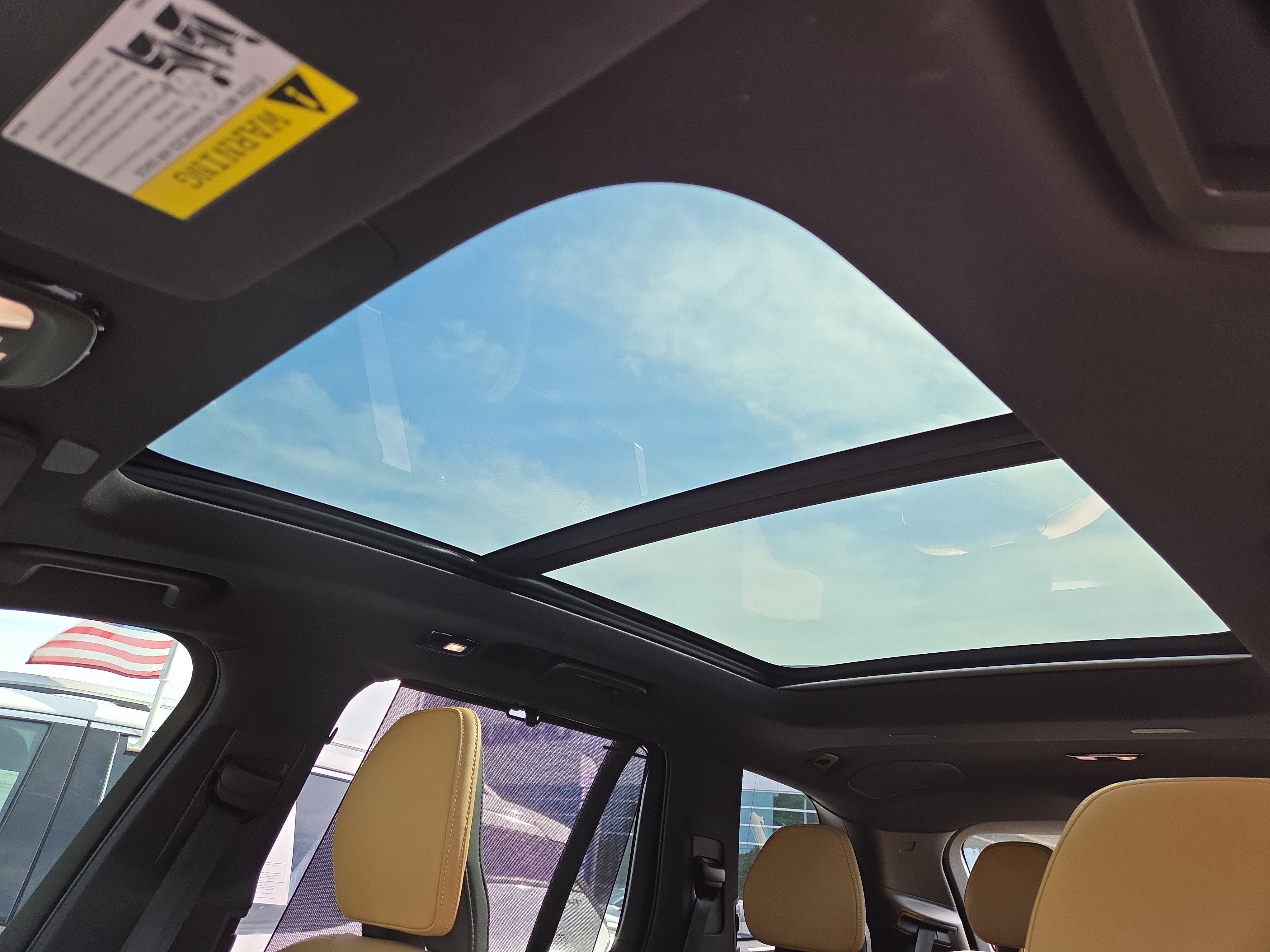 2024 Volvo XC90 Ultimate Bright Theme