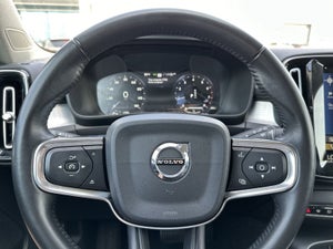 2019 Volvo XC40 Momentum